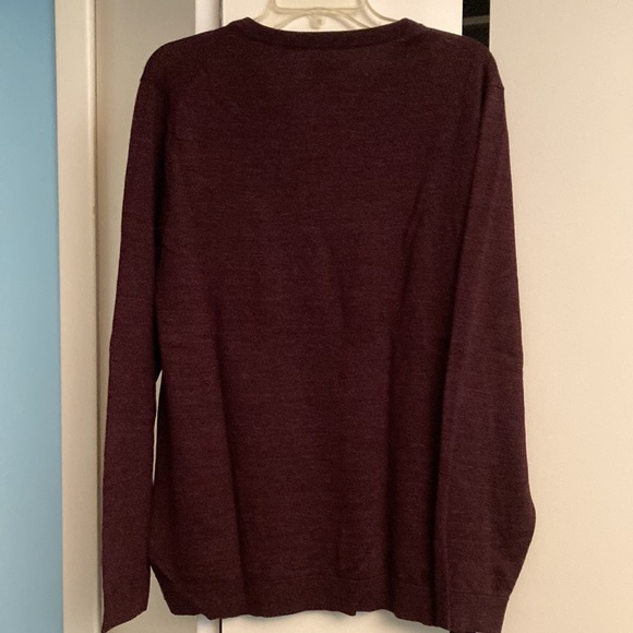 Apt. 9 Slim Fit Men B Neck Sweater size Large Merino Blend Burgundy Color - Picture 3 of 6